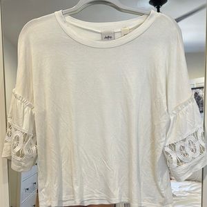 Buckle/ Daytrip white 3/4 bell sleeve top